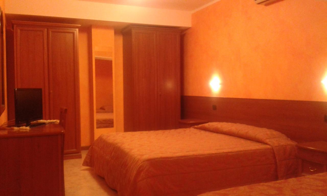 Hotel Cristallo Cerreto Laghi Zewnętrze zdjęcie